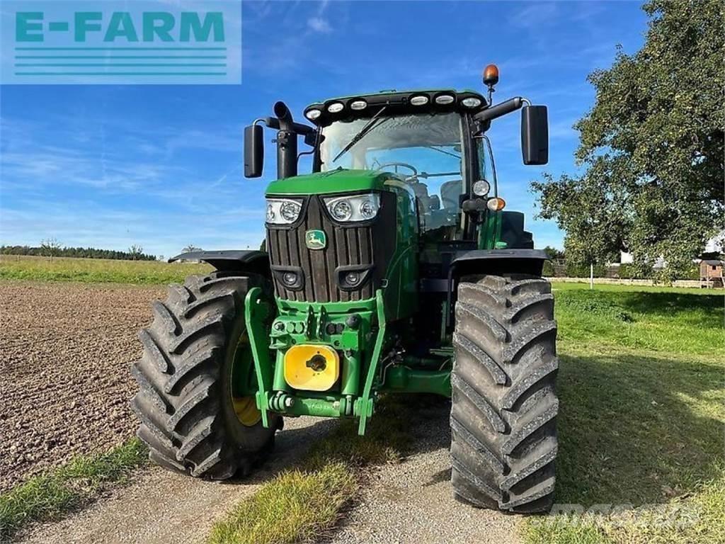 John Deere 6215r トラクター