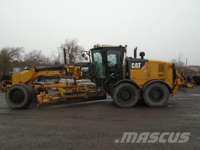 CAT 140 M 2 AWD モーターグレーダー