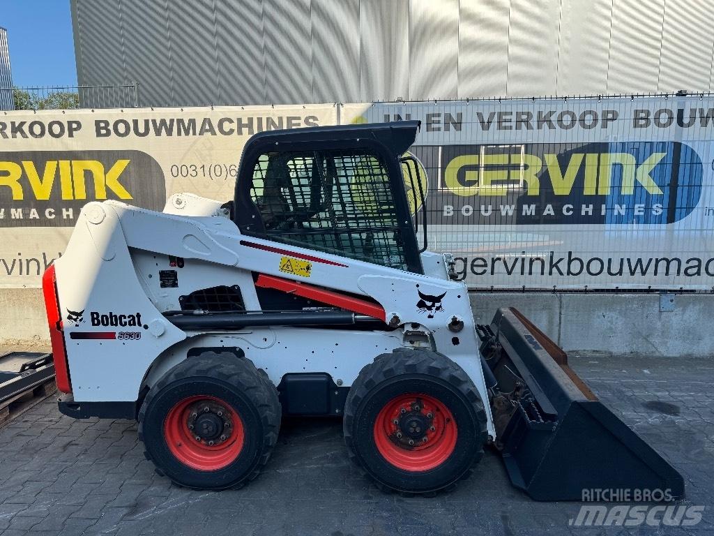 Bobcat S630 スキッドステアローダー
