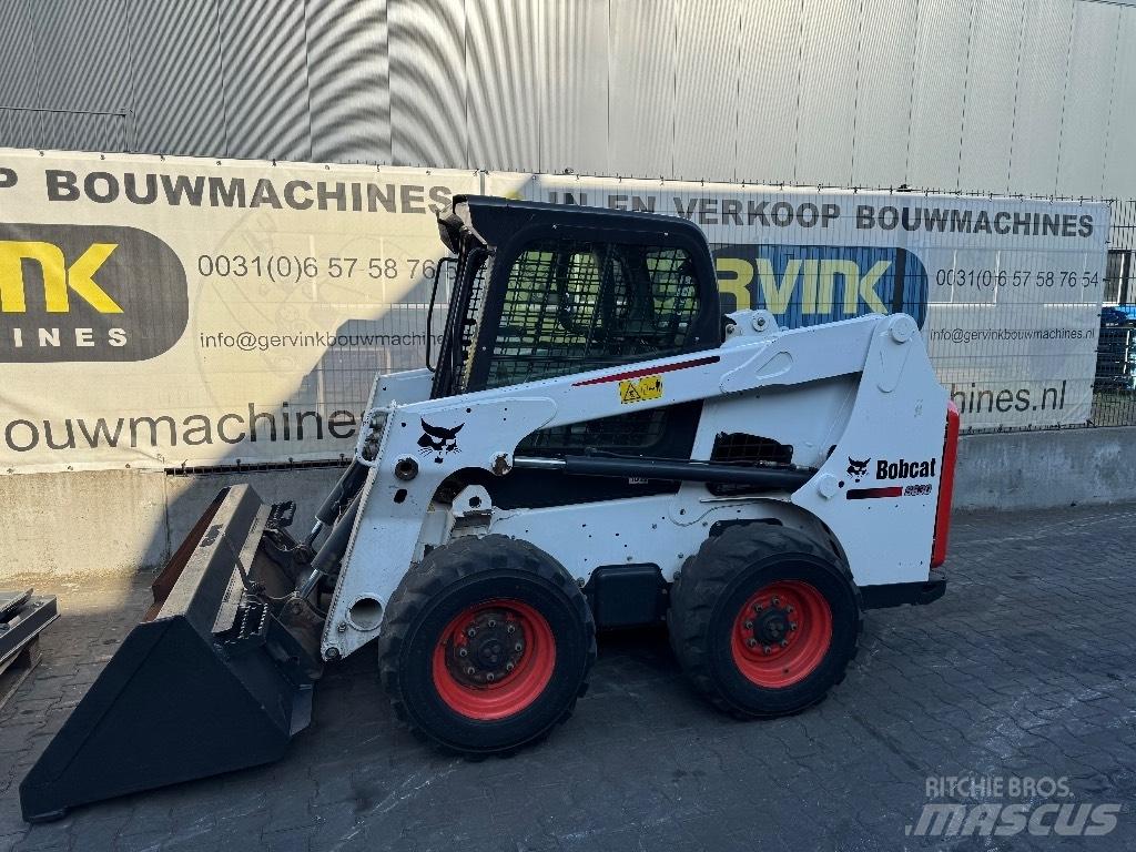 Bobcat S630 スキッドステアローダー