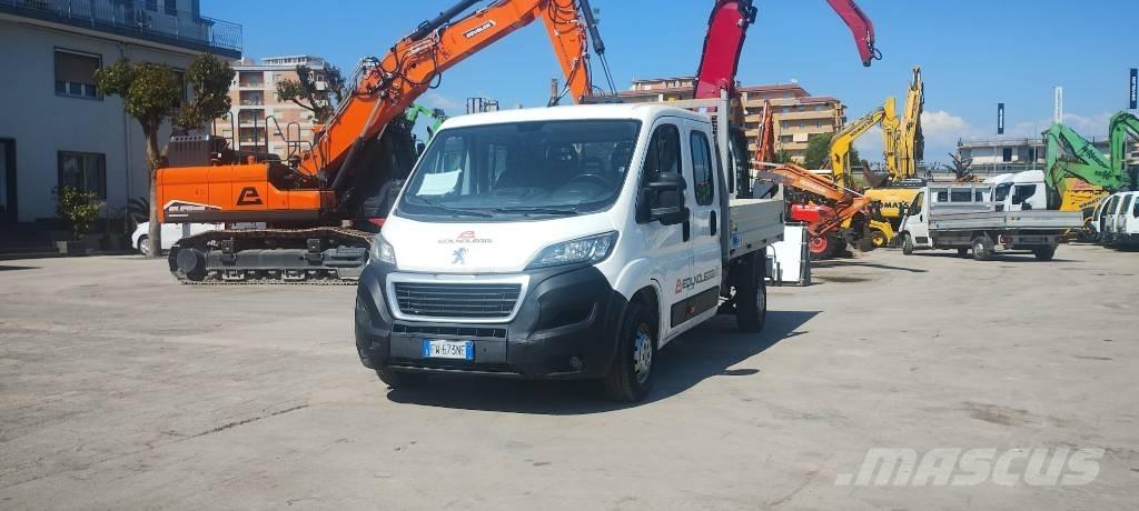 Peugeot Boxer ボックストラック