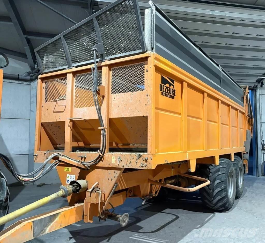 Dezeure SM38 自走式フォレージハーベスター