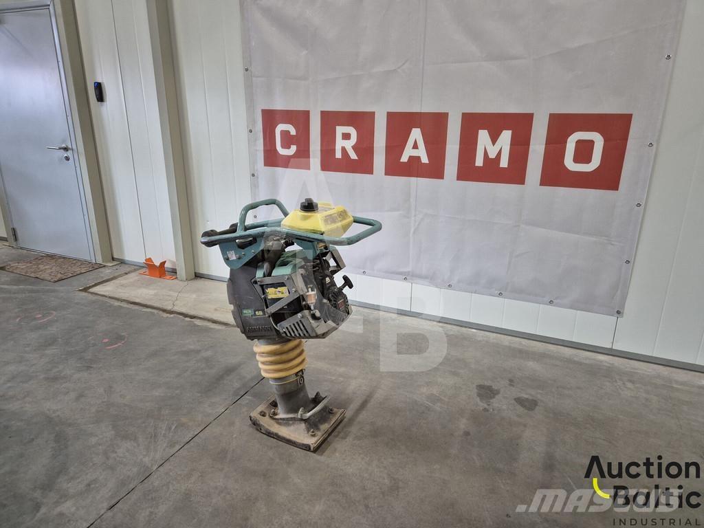 Ammann ACR 68 プレートコンパクター