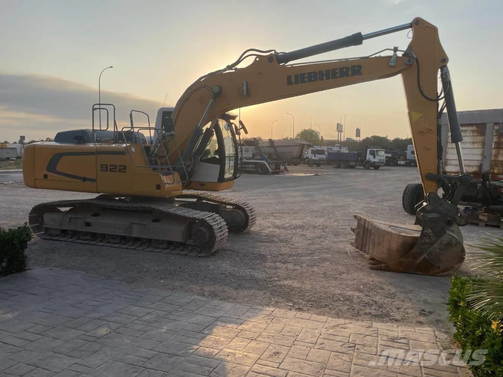 Liebherr R922 NLC 大型油圧ショベル12t以上（パワーショベル・ユンボ）