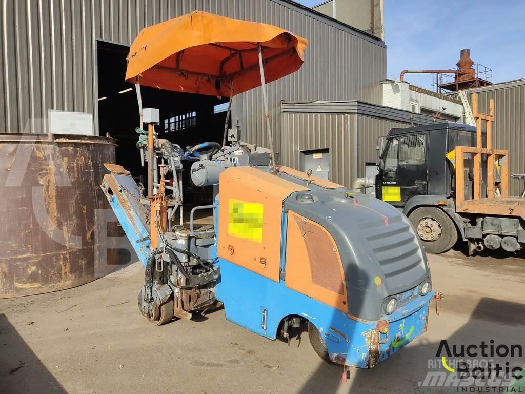 Wirtgen W35DC アスファルトコールドミリングマシーン