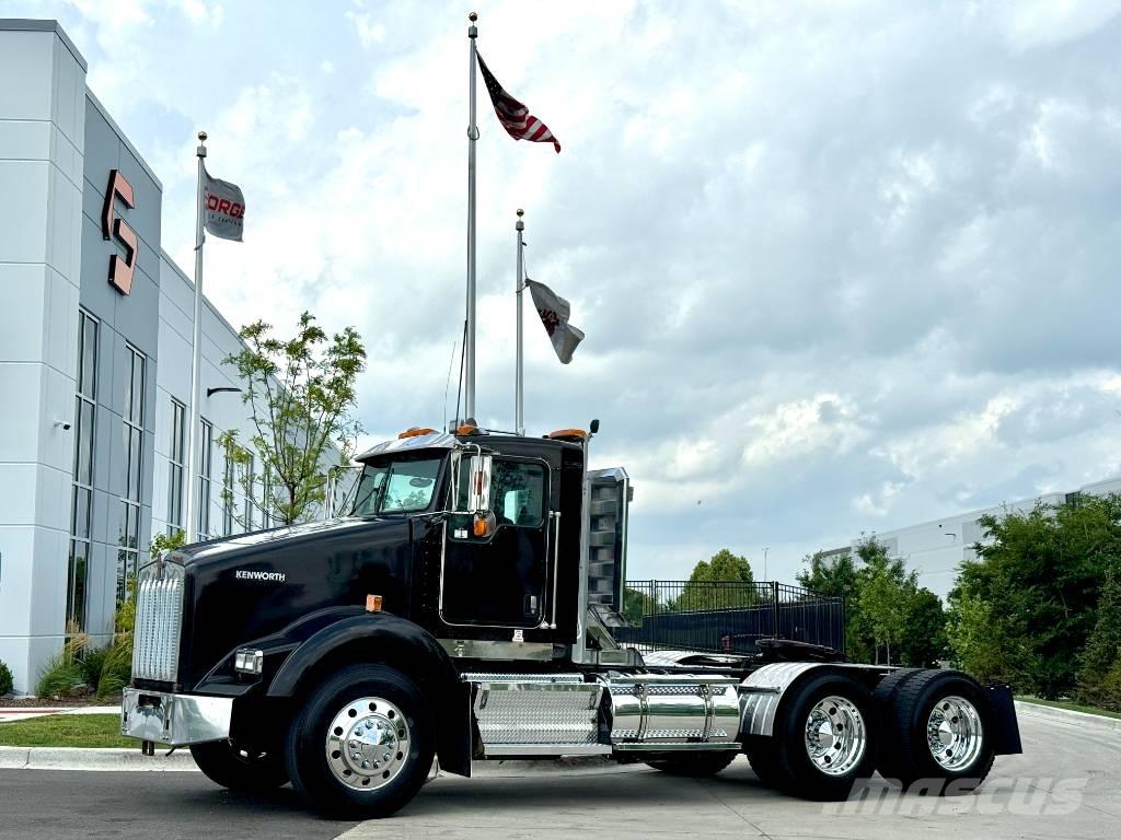 Kenworth T 800 中古トラクターヘッド | トレーラーヘッド