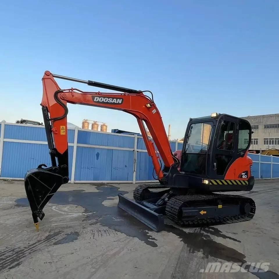 Doosan DX60-9C ミニ油圧ショベル 7t以下（ミニユンボ・ミニディガー）