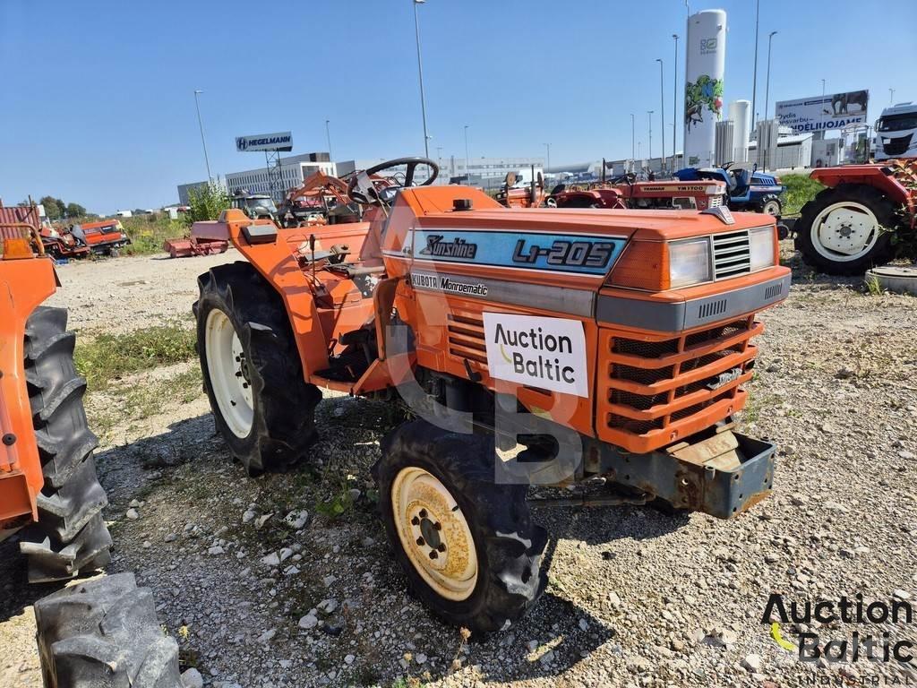 Kubota L1-205D トラクター
