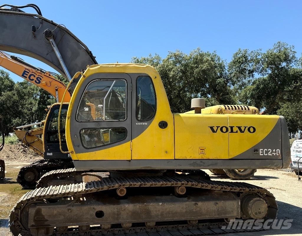 Volvo EC240 ロングリーチ/ロングアーム