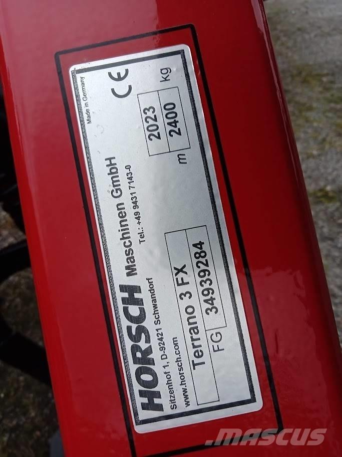 Horsch Terrano 3 FX カルチベーター