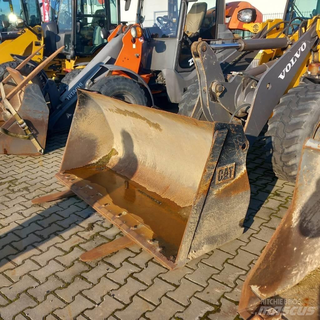 Volvo L 28 F ホイールローダー・タイヤショベル