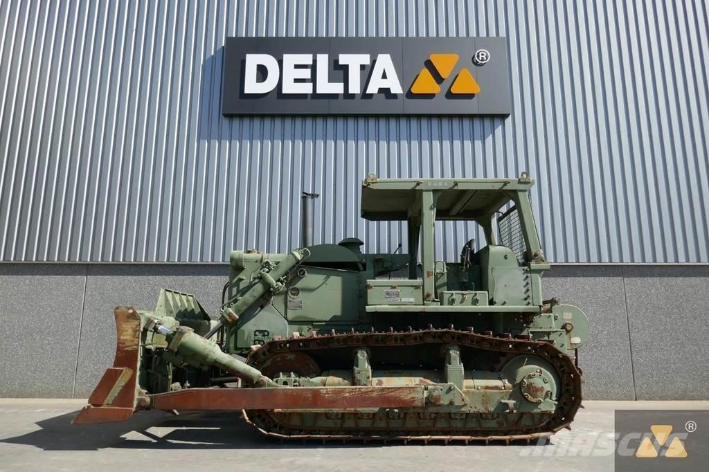 CAT D7F Ex-army ブルドーザー