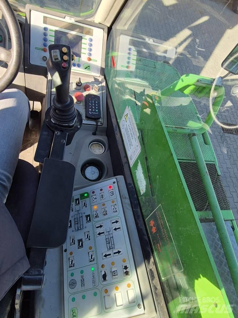 Merlo 45.21 MCSS テレスコーピックハンドラー