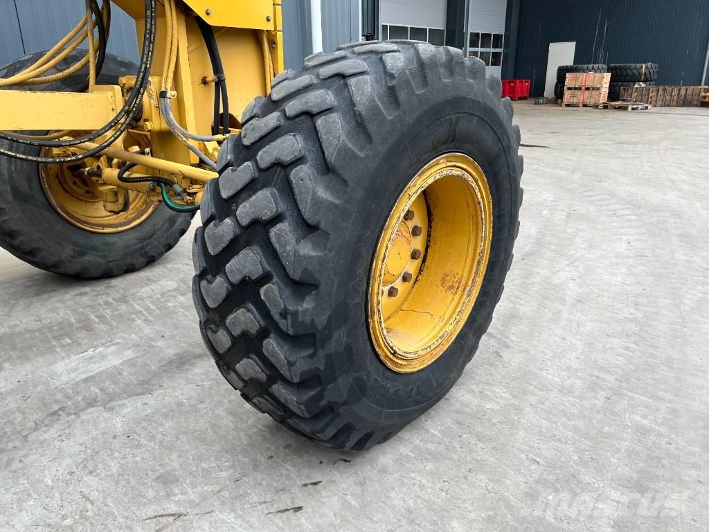 CAT 140H モーターグレーダー