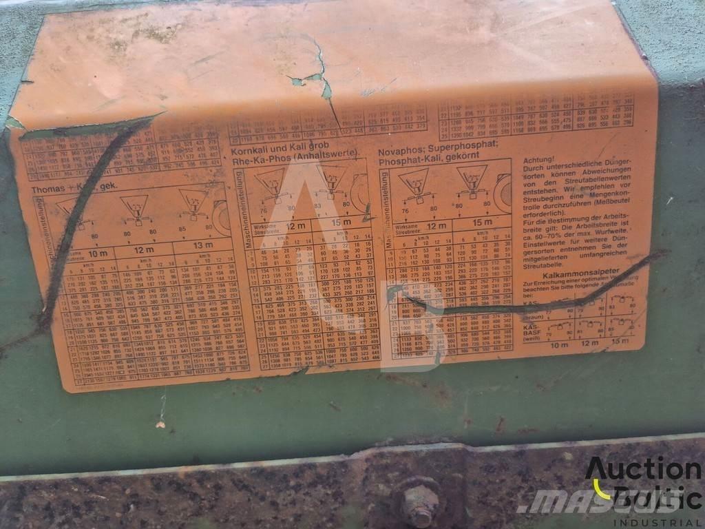 Amazone ZA-F 803 ミネラル散布機