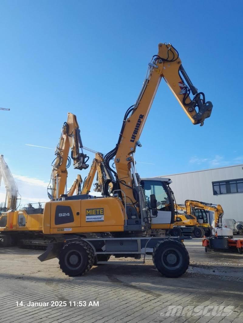 Liebherr A924 ホイール式油圧ショベル（パワーショベル・ユンボ・バックホー）