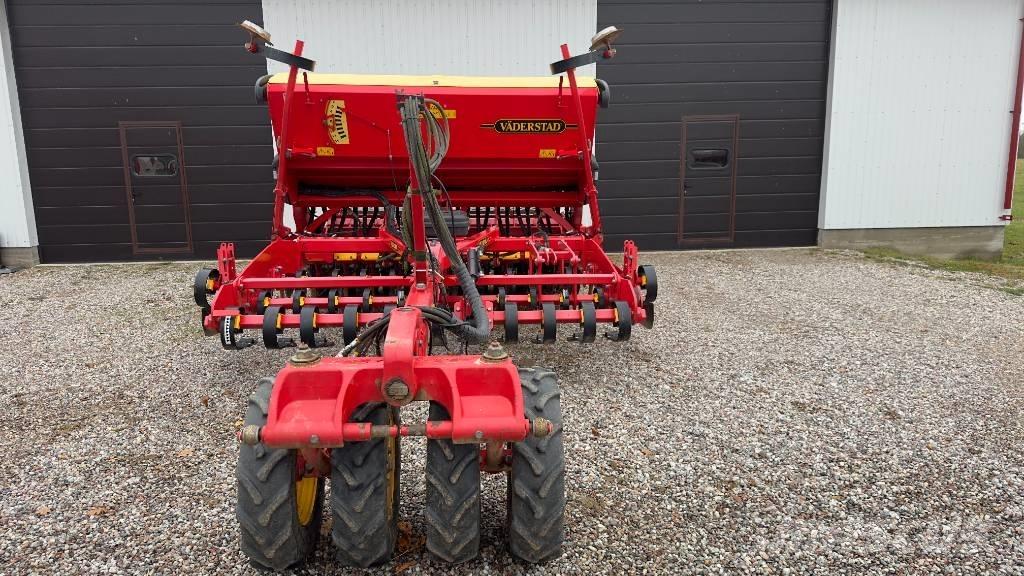 Väderstad Rapid300S ドリル