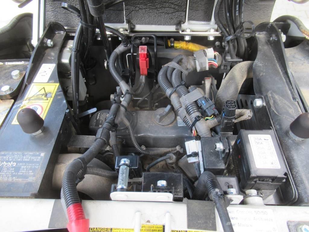 Takeuchi TB 210 R ミニ油圧ショベル 7t以下（ミニユンボ・ミニディガー）