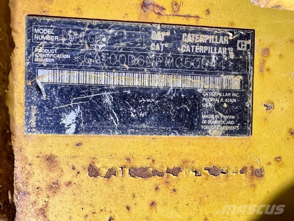 CAT D6N LGP ブルドーザー