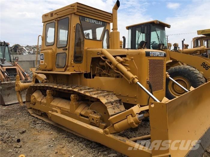 CAT D 6 D ブルドーザー