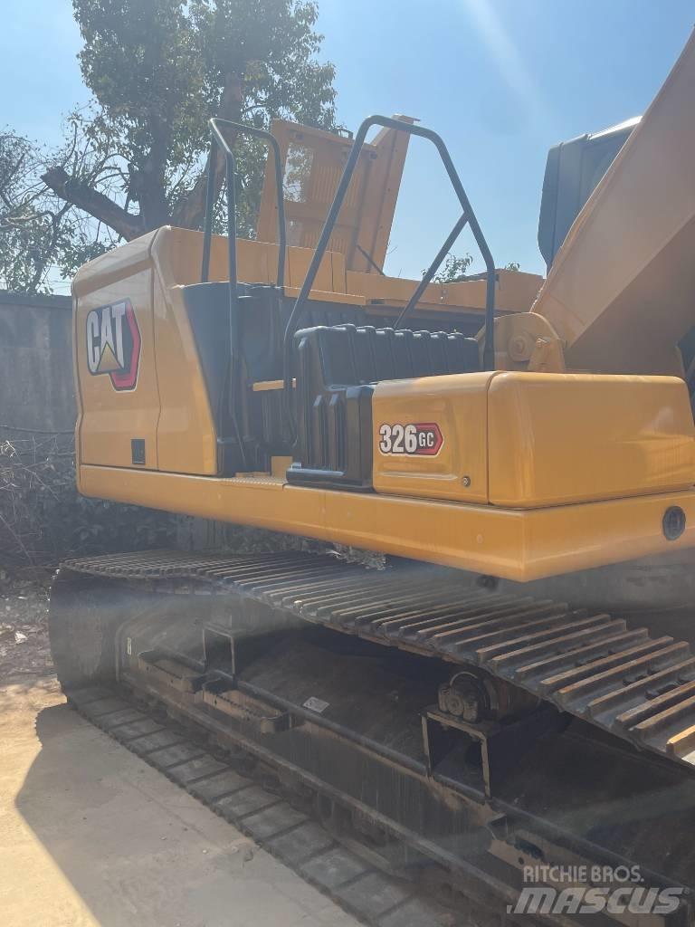 CAT 326 GC 大型油圧ショベル12t以上（パワーショベル・ユンボ）