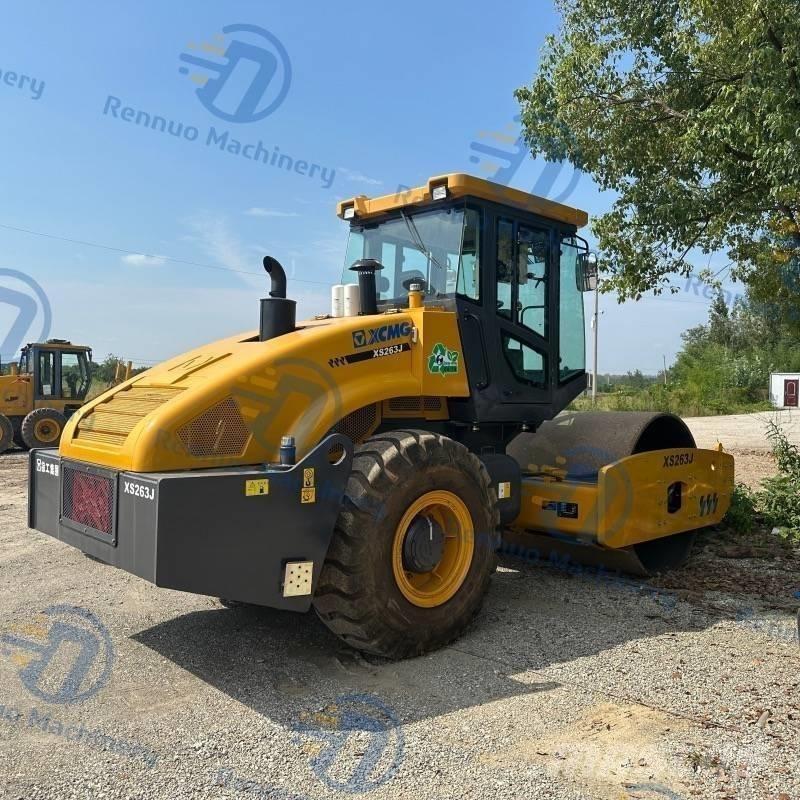 XCMG XS263J 振動ローラ