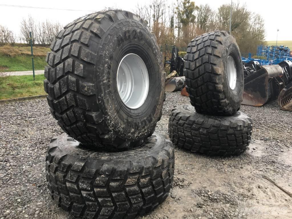  MAGNA TYRES 24R20.5 タイヤ、ホイル、リム