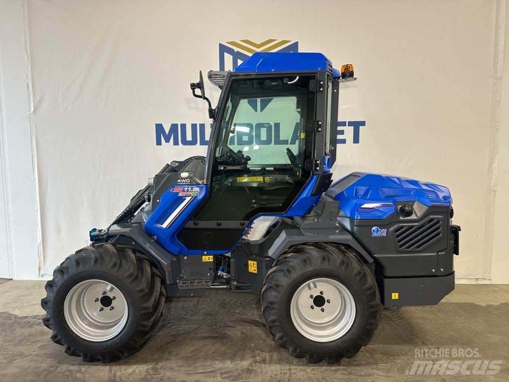 MultiOne 11.9 K 多目的ローダー