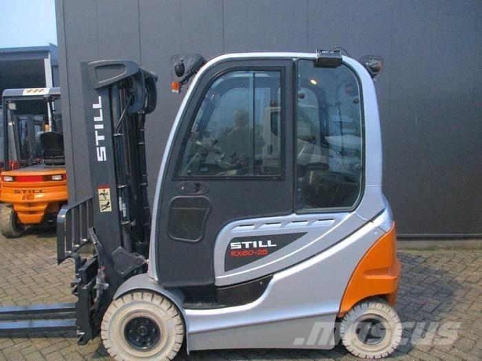 Still RX 60-25 バッテリーフォークリフト