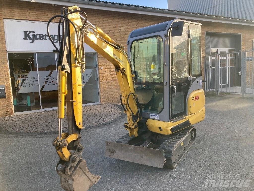 New Holland E 18 C ミニ油圧ショベル 7t以下（ミニユンボ・ミニディガー）