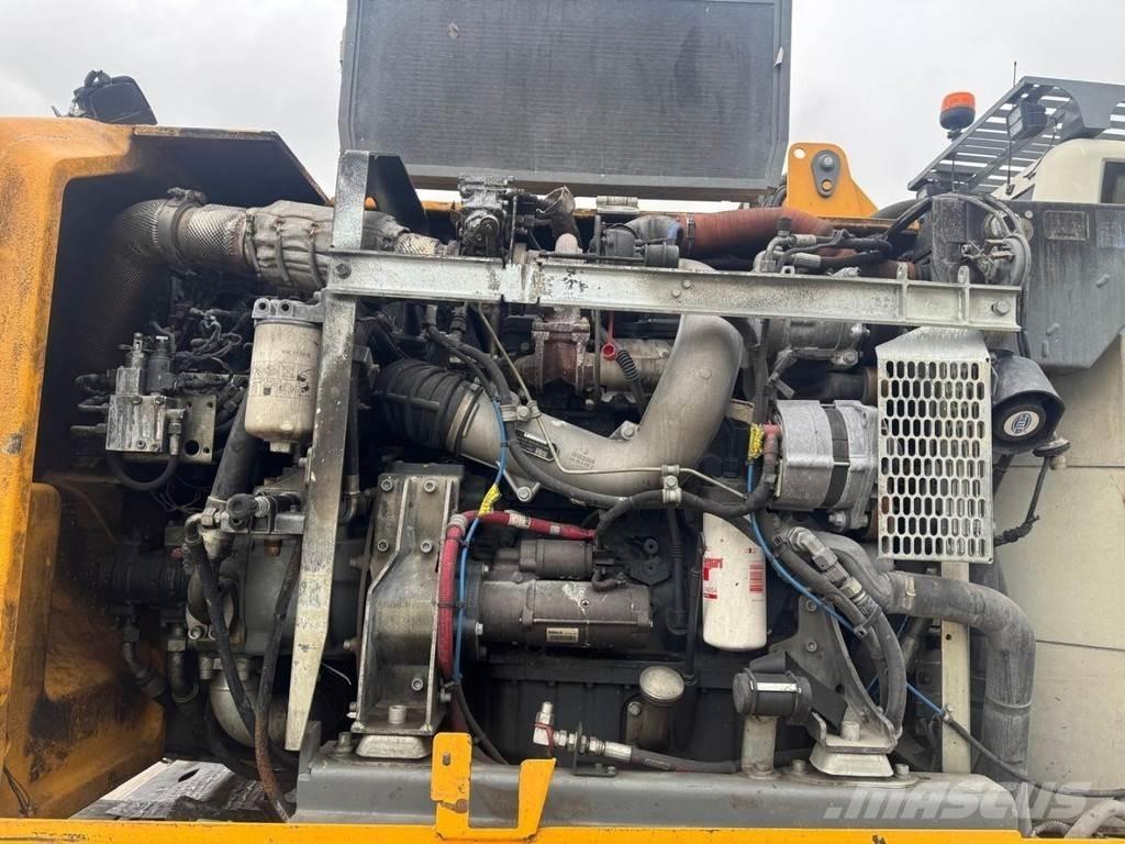 Liebherr LH 22 M 廃棄物／工業産廃処理機
