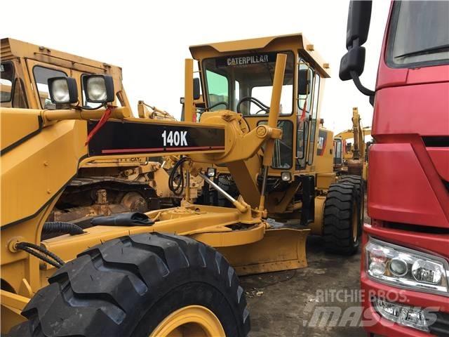 CAT 140 K モーターグレーダー