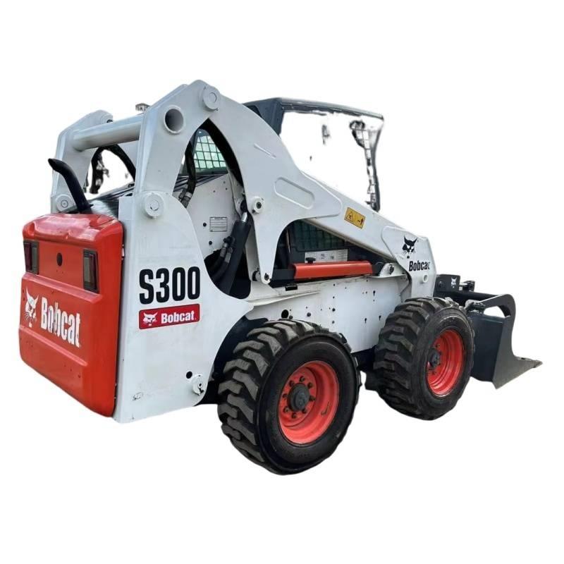 Bobcat S 300 スキッドステアローダー
