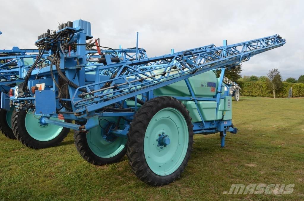 Berthoud Mack 32 牽引型スプレイヤー
