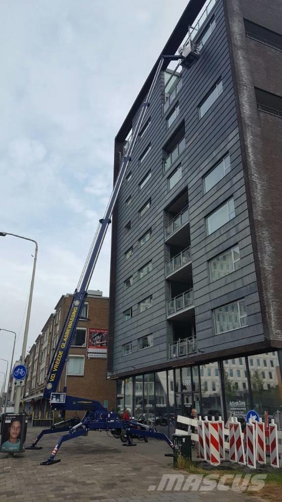 Teupen Leo 25T ブームリフト　直伸型