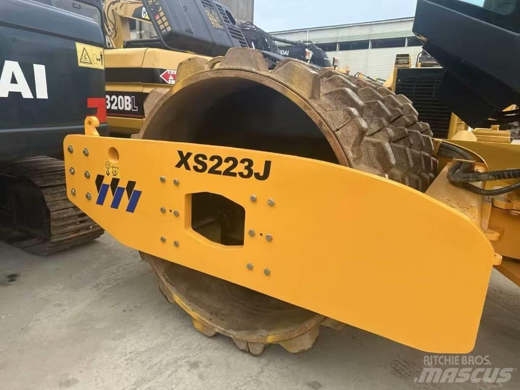 XCMG XS 223 J 振動ローラ