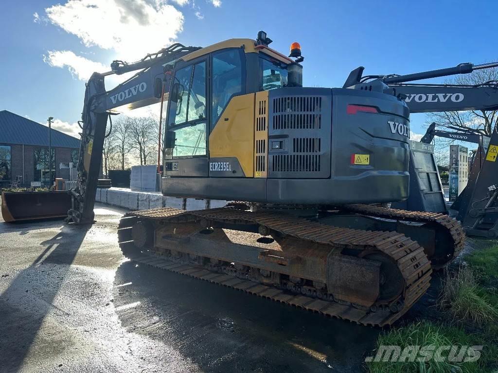 Volvo ECR 235 EL 大型油圧ショベル12t以上（パワーショベル・ユンボ）