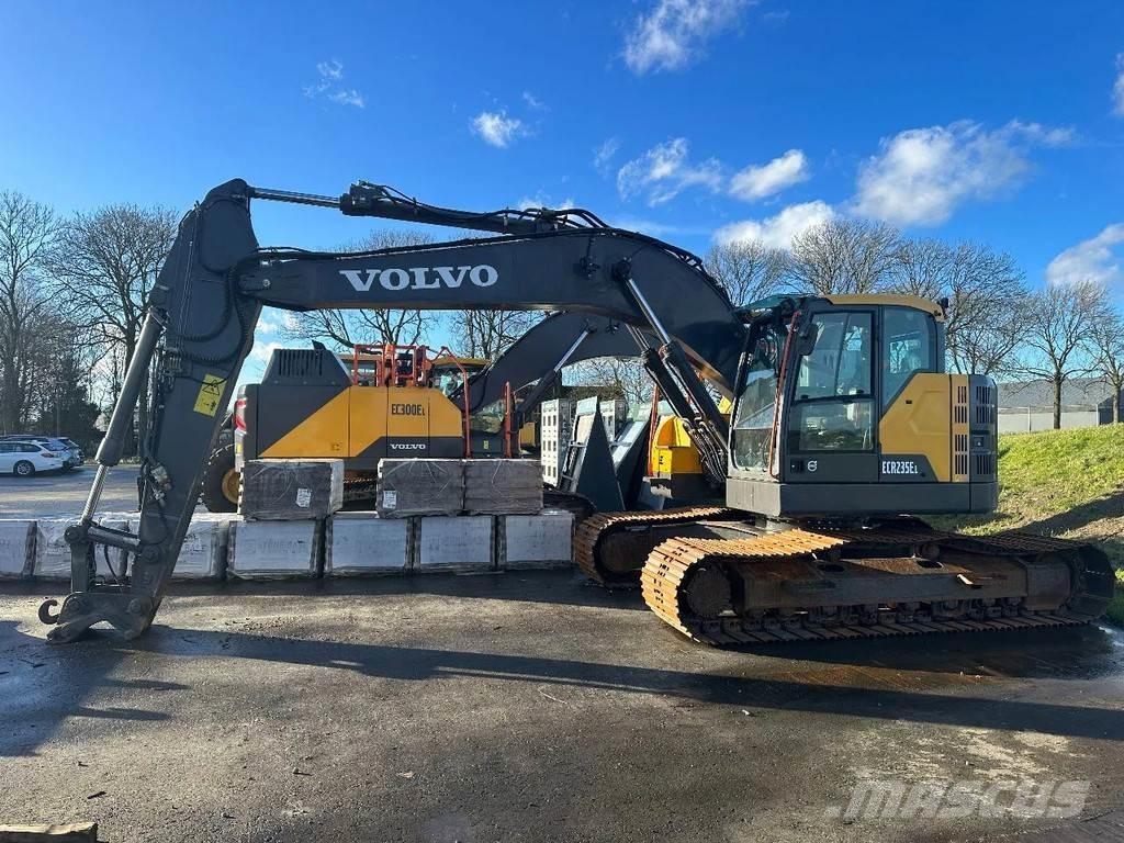 Volvo ECR 235 EL 大型油圧ショベル12t以上（パワーショベル・ユンボ）