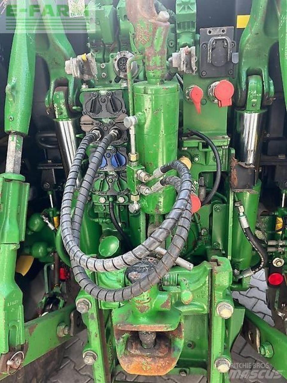 John Deere 6155 r トラクター
