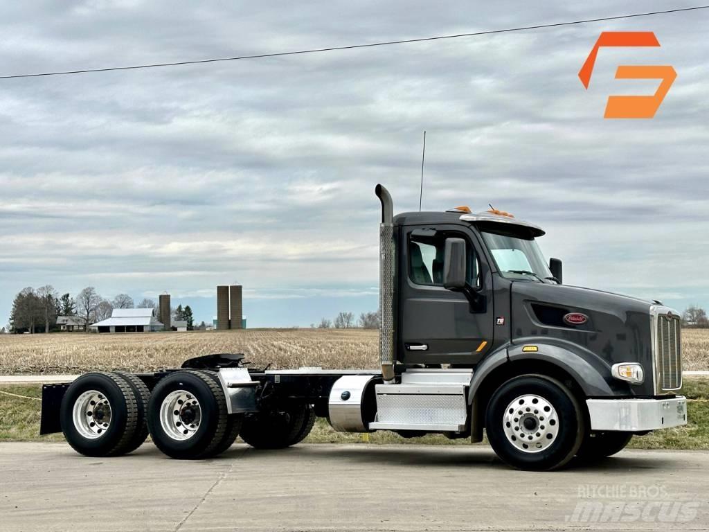 Peterbilt 567 中古トラクターヘッド | トレーラーヘッド
