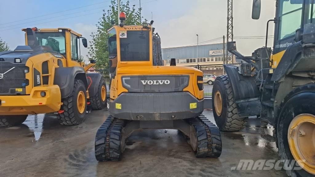 Volvo ECR88D 中型油圧ショベル 7ｔ-12ｔ（ユンボ・パワーショベル・バックホー）