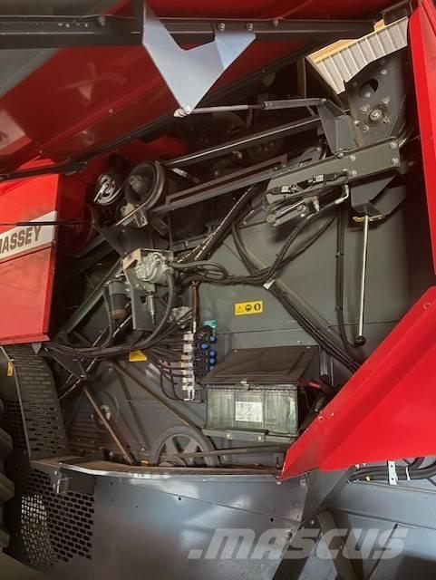 Massey Ferguson 7244 コンバイン