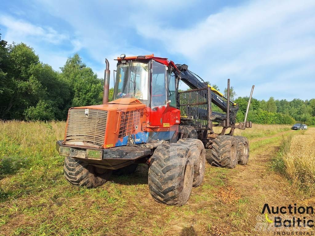 Komatsu 860 フォワーダー