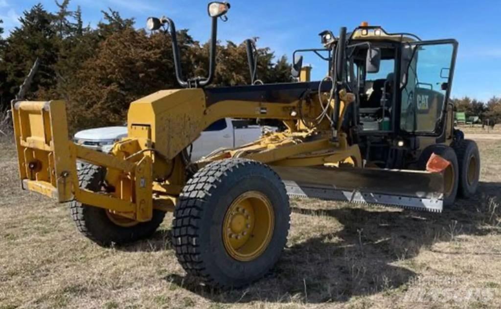 CAT 140M モーターグレーダー