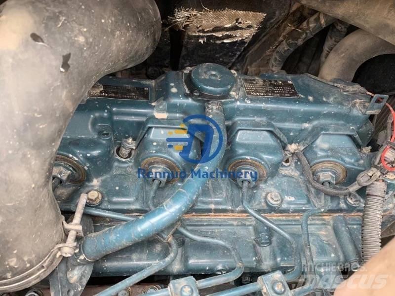 Kubota KX163 ミニ油圧ショベル 7t以下（ミニユンボ・ミニディガー）