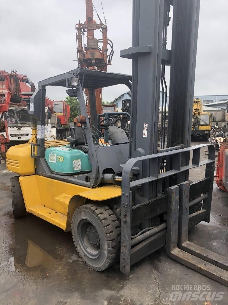 Komatsu 7 Ton ディーゼル・軽油