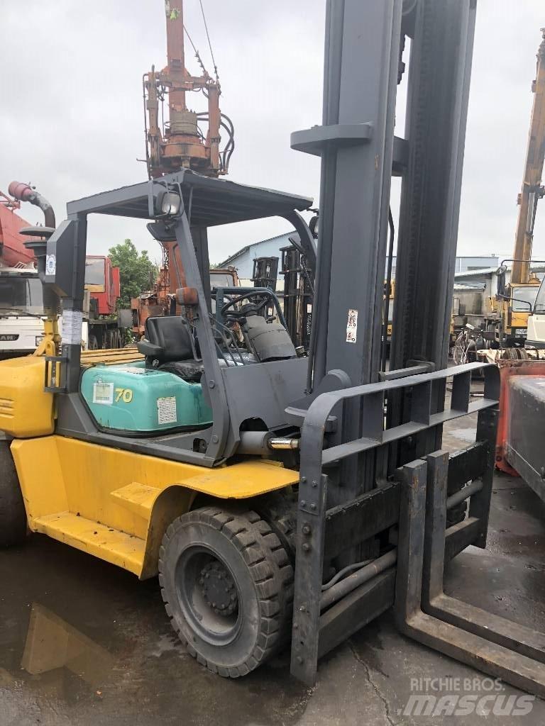 Komatsu 7 Ton ディーゼル・軽油