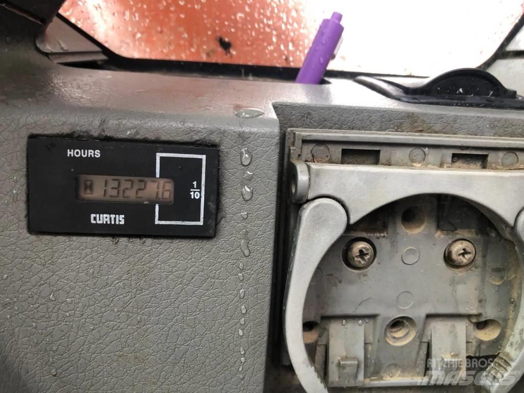 Doosan DX 340 LC 大型油圧ショベル12t以上（パワーショベル・ユンボ）