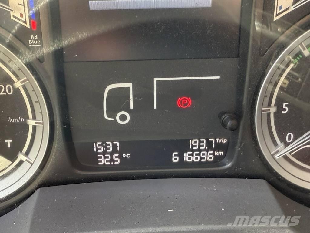 DAF XF 中古トラクターヘッド | トレーラーヘッド