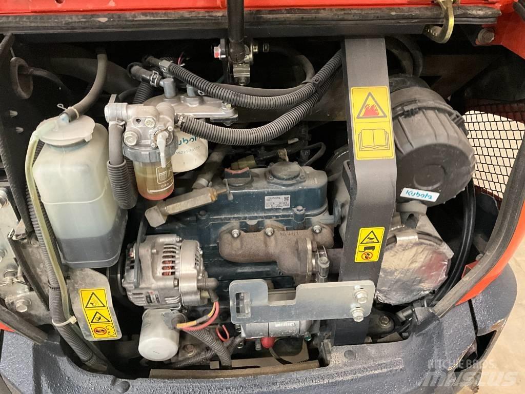 Kubota KX 019-4 ミニ油圧ショベル 7t以下（ミニユンボ・ミニディガー）